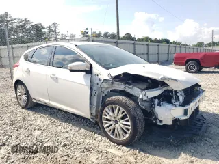 2017 Ford Focus Titanium с VIN 1FADP3N2XHL283063, выставлен на аукционе Copart как лот 54584085 с пробегом 80 822 миль миль и Списание • Salvage title. История ставок и продаж доступна на DreamBid. Изображение 4.