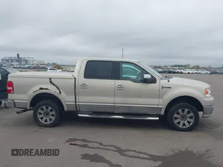 2006 Lincoln Mark LT with VIN 5LTPW185X6FJ17249, listed as a IAAI auction lot 42146867 with 1 mi miles. Bid and sale history available at carsss.com. Image 13.