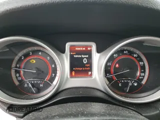 2017 Dodge Journey SXT with VIN 3C4PDCBG8HT545764, listed as a Copart auction lot 50450415 with 104,416 mi miles and Salvage Title. Bid and sale history available at carsss.com. Image 9.