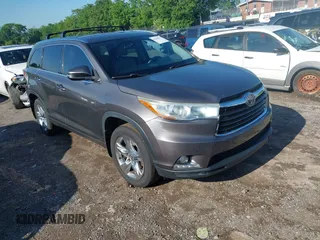 2016 Toyota Highlander Limited with VIN 5TDDKRFH1GS250755, listed as a IAAI auction lot 42200657 with 97,793 mi miles and . Bid and sale history available at DreamBid. Image 1.