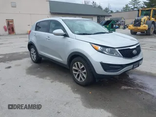 2016 Kia Sportage LX with VIN KNDPBCAC2G7850815, listed as a IAAI auction lot 41917026 with 107,100 mi miles and . Bid and sale history available at carsss.com. Image 1.