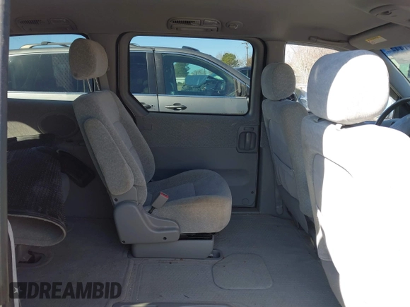 2005 Kia Sedona LX with VIN KNDUP131456627909, listed as a IAAI auction lot 41771442 with 1 mi miles. Bid and sale history available at carsss.com. Image 8.