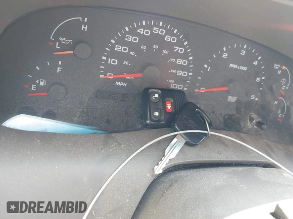 2003 Ford Excursion Limited с VIN 1FMNU43S83EC62057, выставлен на аукционе IAAI как лот 42392383 с пробегом 166 670 миль миль и . История ставок и продаж доступна на DreamBid. Изображение 11.