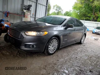 2016 Ford Fusion SE Hybrid with VIN 3FA6P0LU8GR316041, listed as a Copart auction lot 51864795 with 172,431 mi miles and Salvage Title. Bid and sale history available at carsss.com. Image 1.