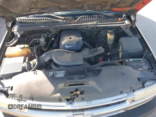 2002 Chevrolet Suburban LS with VIN 3GNEC16Z02G285958, listed as a IAAI auction lot 41956322 with Not provided miles and . Bid and sale history available at DreamBid. Image 10.