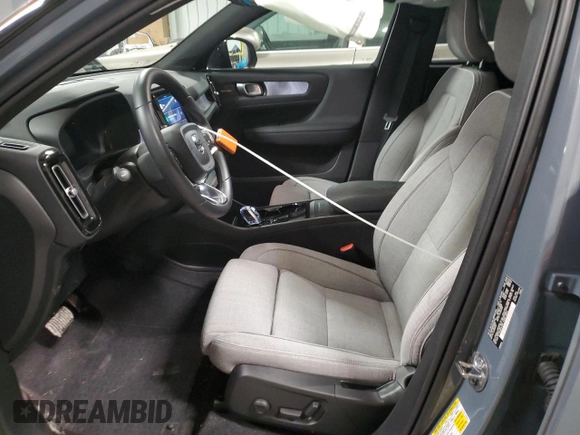 2023 Volvo XC40 Ultimate z VIN YV4ED3UMXP2077012, wystawiony jako Copart lot #41918315 z przebiegiem 20 117 mil mil oraz Szkoda całkowita • Salvage title. Historia ofert i sprzedaży dostępna na DreamBid. Obrazek 7.