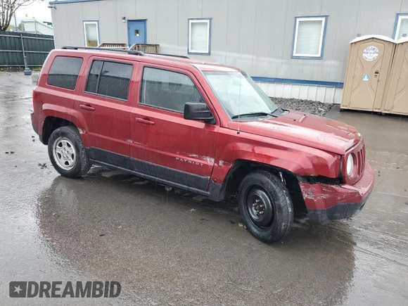 2015 Jeep Patriot Altitude z VIN 1C4NJRBBXFD425829, wystawiony jako Copart lot #56540355 z przebiegiem 98 752 mil mil oraz Szkoda całkowita • Salvage title. Historia ofert i sprzedaży dostępna na DreamBid. Obrazek 4.