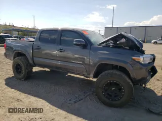 2018 Toyota Tacoma SR with VIN 3TMCZ5ANXJM175106, listed as a Copart auction lot 75247994 with 70,347 mi miles and Salvage Title. Bid and sale history available at carsss.com. Image 4.