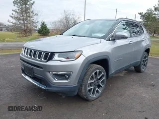 2018 Jeep Compass Limited with VIN 3C4NJDCB4JT400252, listed as a IAAI auction lot 41838268 with 31,407 mi miles. Bid and sale history available at carsss.com. Image 18.