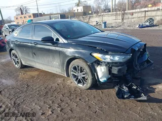 2018 Ford Fusion Hybrid SE with VIN 3FA6P0LUXJR131707, listed as a IAAI auction lot 41490634 with 129,500 mi miles. Bid and sale history available at carsss.com. Image 1.