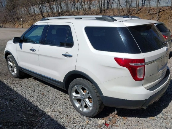2011 Ford Explorer Limited with VIN 1FMHK8F89BGA79229, listed as a IAAI auction lot 41828412 with 139,894 mi miles. Bid and sale history available at carsss.com. Image 3.