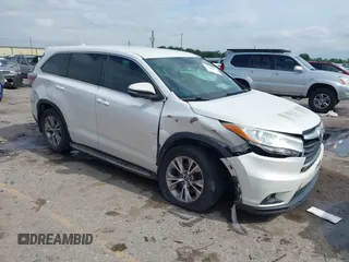2016 Toyota Highlander LE Plus z VIN 5TDZKRFHXGS173146, wystawiony jako IAAI lot #42097884 z przebiegiem 149 984 mil mil oraz . Historia ofert i sprzedaży dostępna na DreamBid. Obrazek 1.