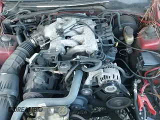 2004 Ford Mustang Standard z VIN 1FAFP40474F115705, wystawiony jako IAAI lot #43313313 z przebiegiem 270 078 mil mil oraz . Historia ofert i sprzedaży dostępna na DreamBid. Obrazek 12.