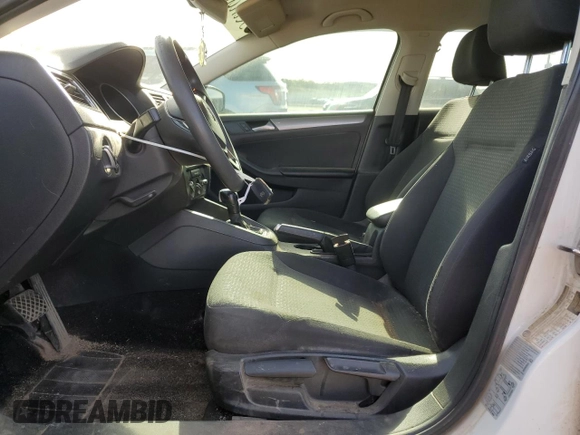 2015 Volkswagen Jetta SE with VIN 3VWD17AJ3FM225739, listed as a Copart auction lot 53985195 with 157,989 mi miles and Salvage title. Bid and sale history available at DreamBid. Image 7.