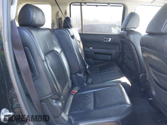 2010 Honda Pilot Touring with VIN 5FNYF4H95AB030531, listed as a IAAI auction lot 41441088 with 274,185 mi miles and . Bid and sale history available at carsss.com. Image 8.