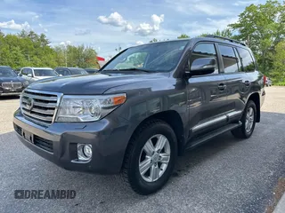 2013 Toyota Land Cruiser z VIN JTMHY7AJ8D4016294, wystawiony jako IAAI lot #42382846 z przebiegiem 199 983 mil mil oraz . Historia ofert i sprzedaży dostępna na DreamBid. Obrazek 2.