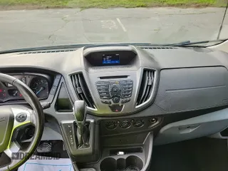2018 Ford Transit с VIN 1FTYR1YG7JKA30182, выставлен на аукционе IAAI как лот 42774231 с пробегом 103 209 миль миль и . История ставок и продаж доступна на DreamBid. Изображение 54.