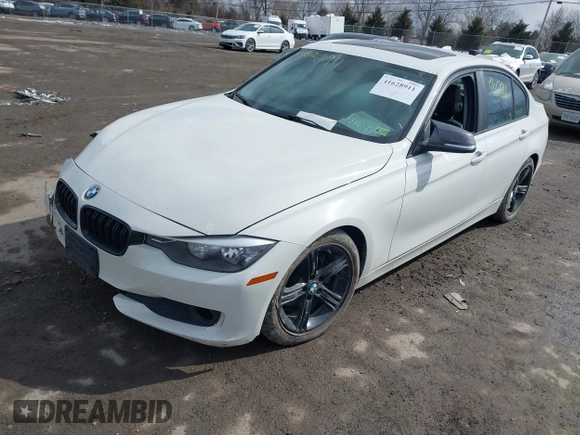 2014 BMW 3 Series 328d xDrive z VIN WBA3D5C5XEKX99221, wystawiony jako IAAI lot #41628911 z przebiegiem 129 095 mil mil oraz . Historia ofert i sprzedaży dostępna na DreamBid. Obrazek 2.