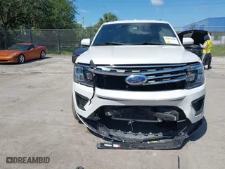 2019 Ford Expedition XLT with VIN 1FMJU1HT3KEA10827, listed as a IAAI auction lot 42016508 with 83,286 mi miles. Bid and sale history available at carsss.com. Image 12.