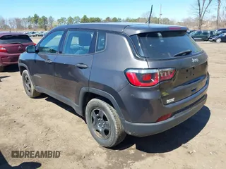 2018 Jeep Compass Sport with VIN 3C4NJCAB7JT107040, listed as a IAAI auction lot 41993385 with 251,154 mi miles. Bid and sale history available at carsss.com. Image 3.