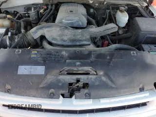 2004 Chevrolet Suburban Z71 with VIN 3GNFK16Z24G262479, listed as a Copart auction lot 43009035 with 235,865 mi miles and Salvage Title. Bid and sale history available at carsss.com. Image 12.