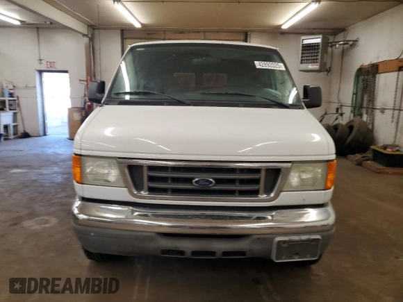 2007 Ford Econoline Passenger XL with VIN 1FBNE31L37DB06290, listed as a Copart auction lot 42892025 with 108,757 mi miles and Salvage Title. Bid and sale history available at carsss.com. Image 5.