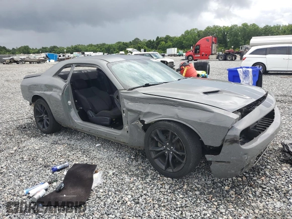 2017 Dodge Challenger SXT z VIN 2C3CDZAG4HH616975, wystawiony jako Copart lot #59321655 z przebiegiem 138 353 mil mil oraz Szkoda całkowita • Salvage title. Historia ofert i sprzedaży dostępna na DreamBid. Obrazek 4.
