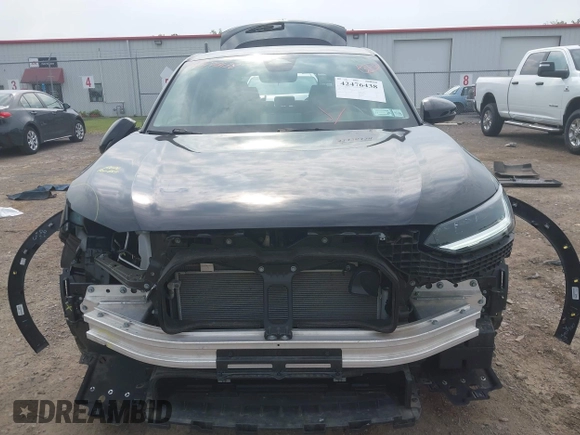 2024 Honda HR-V EX-L with VIN 3CZRZ2H75RM716780, listed as a IAAI auction lot 42476438 with 11,605 mi miles and . Bid and sale history available at DreamBid. Image 6.