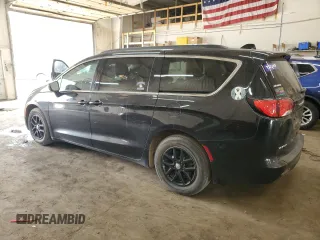 2020 Chrysler Voyager LXi z VIN 2C4RC1DG1LR262227, wystawiony jako Copart lot #50996495 z przebiegiem 115 529 mil mil oraz Szkoda całkowita • Salvage title. Historia ofert i sprzedaży dostępna na DreamBid. Obrazek 2.