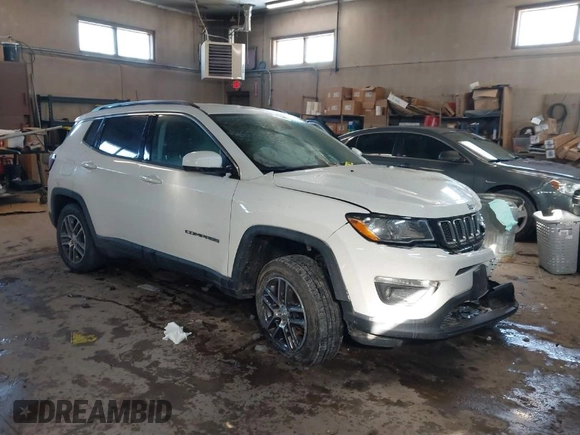 2018 Jeep Compass Latitude with VIN 3C4NJDBB0JT179167, listed as a IAAI auction lot 41622598 with 106,880 mi miles. Bid and sale history available at carsss.com. Image 1.