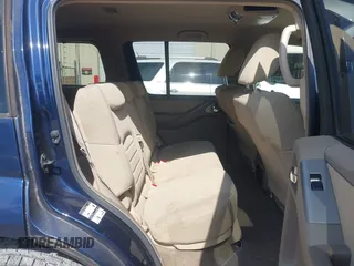 2010 Nissan Pathfinder SE z VIN 5N1AR1NNXAC605417, wystawiony jako IAAI lot #42317325 z przebiegiem 199 635 mil mil oraz . Historia ofert i sprzedaży dostępna na DreamBid. Obrazek 8.