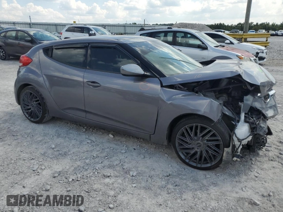 2014 Hyundai Veloster with VIN KMHTC6AD2EU216209, listed as a Copart auction lot 68901093 with 106,189 mi miles and Salvage title. Bid and sale history available at DreamBid. Image 4.