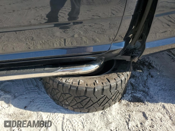 2018 Ram 1500 SLT z VIN 1C6RR6GT9JS104936, wystawiony jako Copart lot #52695115 z przebiegiem 74 496 mil mil oraz Szkody całkowita. Historia ofert i sprzedaży dostępna na DreamBid. Obrazek 14.