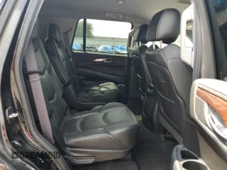 2016 Cadillac Escalade z VIN 1GYS4AKJ8GR350713, wystawiony jako Copart lot #67695434 z przebiegiem 120 942 mil mil oraz Szkoda całkowita • Salvage title. Historia ofert i sprzedaży dostępna na DreamBid. Obrazek 11.