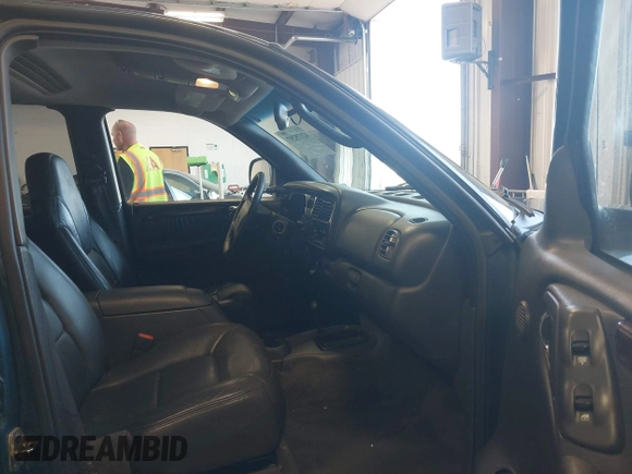2000 Dodge Durango with VIN 1B4HS28Z1YF164035, listed as a IAAI auction lot 42175297 with 122,871 mi miles and . Bid and sale history available at DreamBid. Image 5.