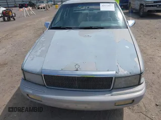 1993 Chrysler LeBaron z VIN 3C3XA563XPT521111, wystawiony jako IAAI lot #42172837 z przebiegiem 126 445 mil mil oraz . Historia ofert i sprzedaży dostępna na DreamBid. Obrazek 6.
