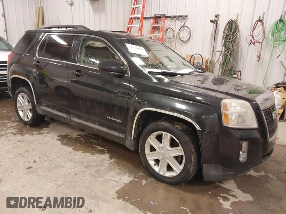 2010 GMC Terrain SLT-1 z VIN 2CTFLGEW3A6405600, wystawiony jako IAAI lot #41519822 z przebiegiem 144 909 mil mil oraz . Historia ofert i sprzedaży dostępna na DreamBid. Obrazek 1.