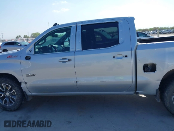 2020 Chevrolet Silverado 1500 LT with VIN 1GCUYDED4LZ240844, listed as a IAAI auction lot 41864044 with 128,665 mi miles and . Bid and sale history available at DreamBid. Image 15.