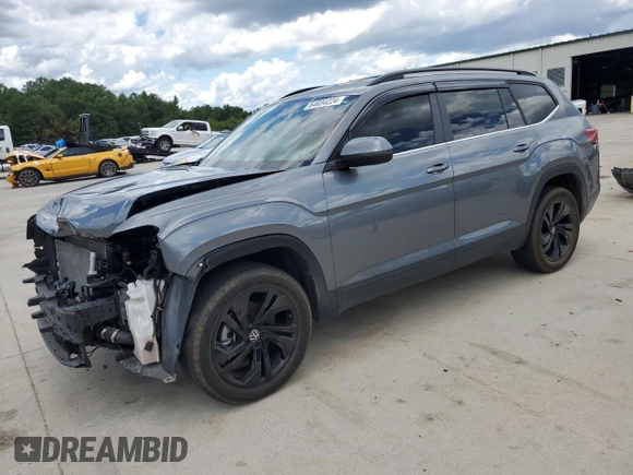 2022 Volkswagen Atlas SE with VIN 1V2WP2CA8NC552405, listed as a Copart auction lot 64034224 with 26,759 mi miles and Clean title. Bid and sale history available at DreamBid. Image 1.