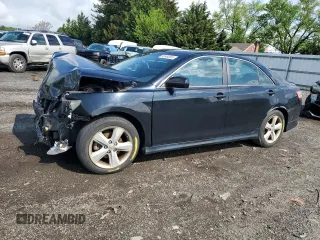 2011 Toyota Camry LE z VIN 4T1BF3EK5BU776795, wystawiony jako Copart lot #55664095 z przebiegiem 131 705 mil mil oraz Szkoda całkowita • Salvage title. Historia ofert i sprzedaży dostępna na DreamBid. Obrazek 1.