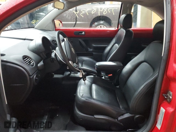 2008 Volkswagen New Beetle Coupe S with VIN 3VWRW31C88M526138, listed as a Copart auction lot 86811144 with 67,660 mi miles and Clean Title. Bid and sale history available at carsss.com. Image 7.