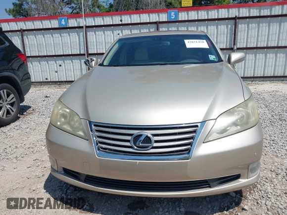 2011 Lexus ES with VIN JTHBK1EG5B2462123, listed as a IAAI auction lot 42031450 with 135,652 mi miles. Bid and sale history available at carsss.com. Image 12.