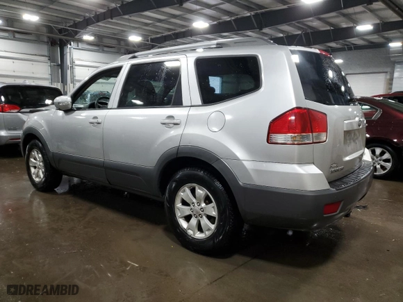 2009 Kia Borrego EX with VIN KNDJH741495035603, listed as a Copart auction lot 84233014 with 108,085 mi miles and Salvage Title. Bid and sale history available at carsss.com. Image 2.