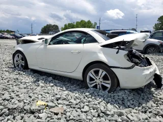 2010 Mercedes-Benz SLK 300 z VIN WDBWK5EA6AF230979, wystawiony jako Copart lot #55562665 z przebiegiem 56 754 mil mil oraz Szkody całkowita. Historia ofert i sprzedaży dostępna na DreamBid. Obrazek 2.