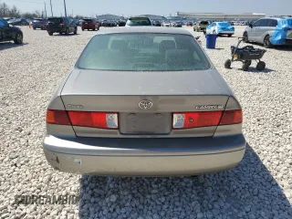 2000 Toyota Camry CE z VIN 4T1BG22K3YU009533, wystawiony jako Copart lot #48996855 z przebiegiem 132 705 mil mil oraz Szkoda całkowita • Salvage title. Historia ofert i sprzedaży dostępna na DreamBid. Obrazek 6.