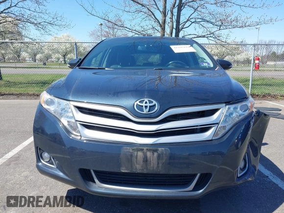 2015 Toyota Venza XLE with VIN 4T3BK3BB1FU117285, listed as a IAAI auction lot 41995884 with 106,237 mi miles. Bid and sale history available at carsss.com. Image 12.