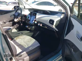 2018 Toyota Prius Two with VIN JTDKBRFUXJ3066430, listed as a IAAI auction lot 42034812 with 119,711 mi miles and . Bid and sale history available at carsss.com. Image 5.