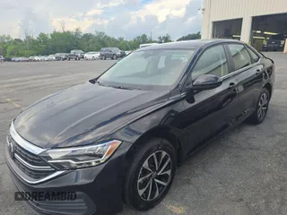 2024 Volkswagen Jetta S с VIN 3VW5M7BU0RM076814, выставлен на аукционе IAAI как лот 42751182 с пробегом 23 577 миль миль и . История ставок и продаж доступна на DreamBid. Изображение 1.
