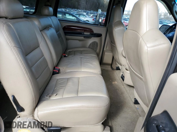 2005 Ford Excursion Limited with VIN 1FMNU43S25EB45643, listed as a Copart auction lot 44192835 with 153,622 mi miles and Salvage title. Bid and sale history available at DreamBid. Image 11.