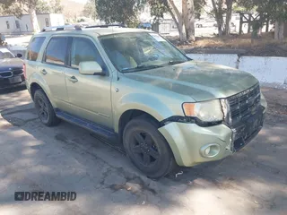 2008 Ford Escape Hybrid z VIN 1FMCU49H38KD84434, wystawiony jako IAAI lot #42609764 z przebiegiem 224 469 mil mil oraz . Historia ofert i sprzedaży dostępna na DreamBid. Obrazek 1.